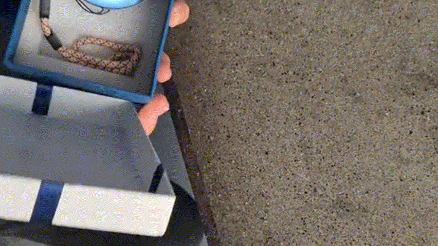 Luminária Esfera de Vidro Personalizável com Tela de Vídeo – Presente Único e Criativo